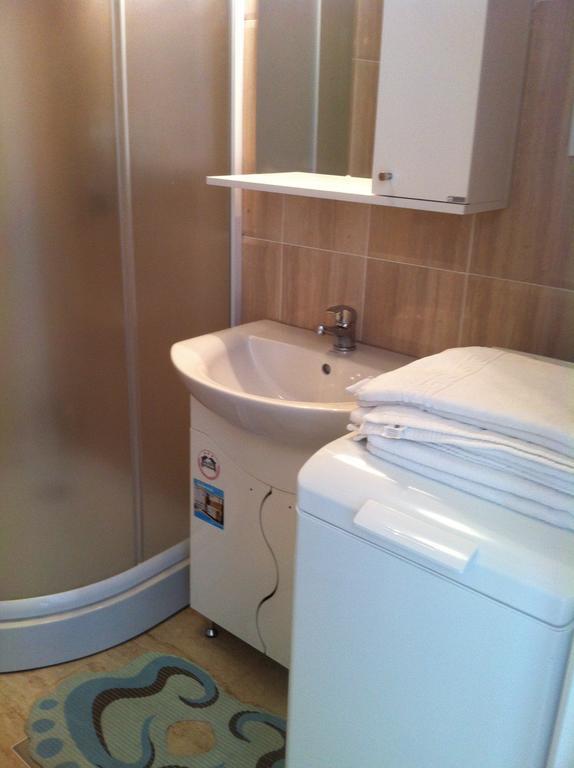 Sea View Studio ママイア 部屋 写真